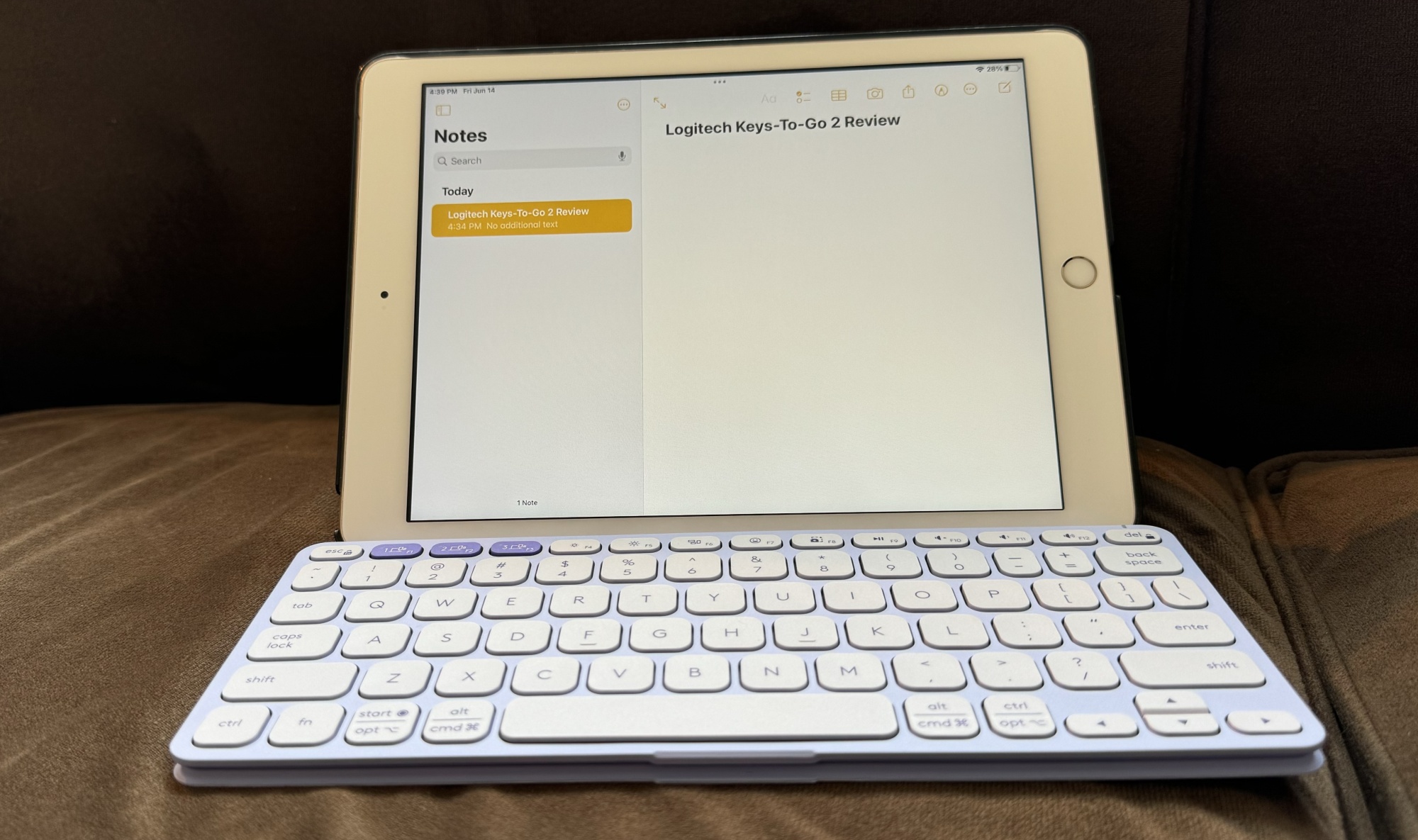 Logitech Keys-To-Go 2 with iPad